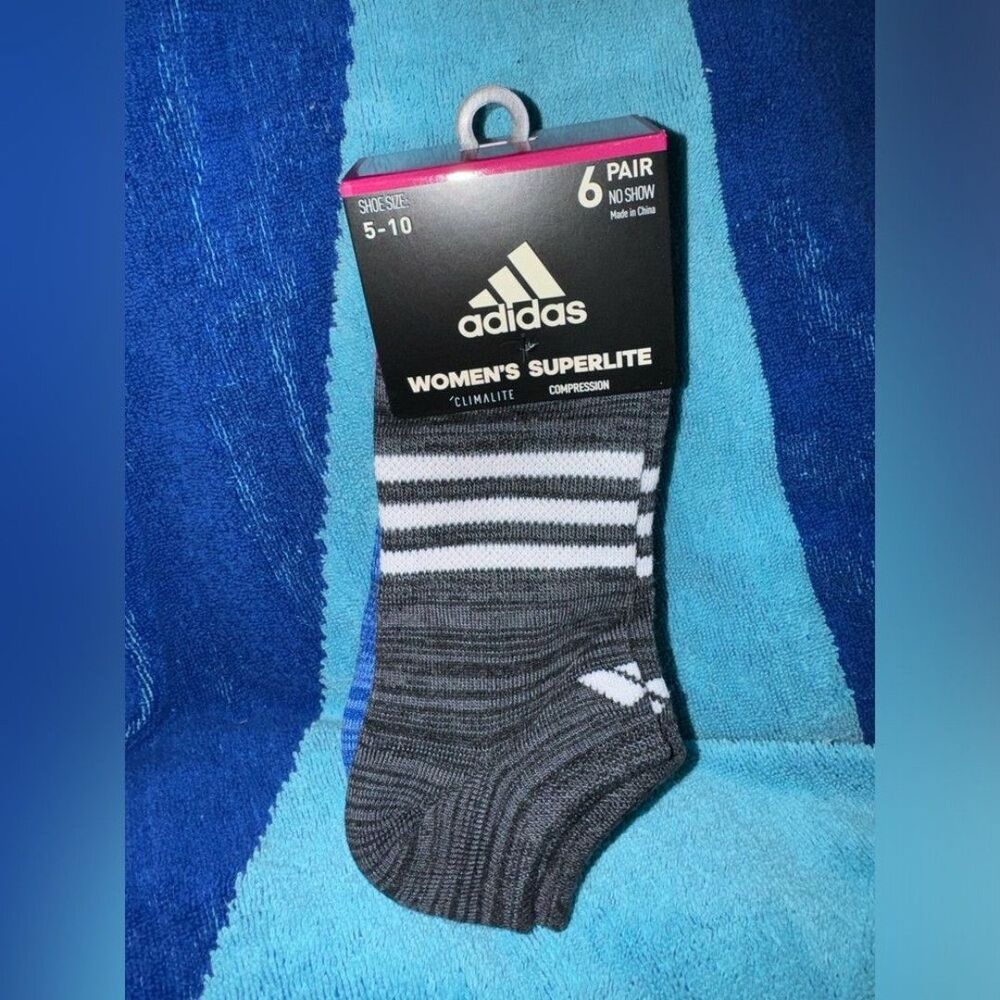 Adidas 6 pair of no show socks womens shoe size 5-10
New with tags B20